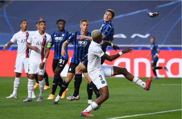  巴黎圣日耳曼客场逆转里昂保留争冠希望  